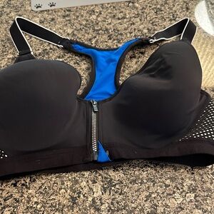 Maidenform Black and Blue Sports Bra